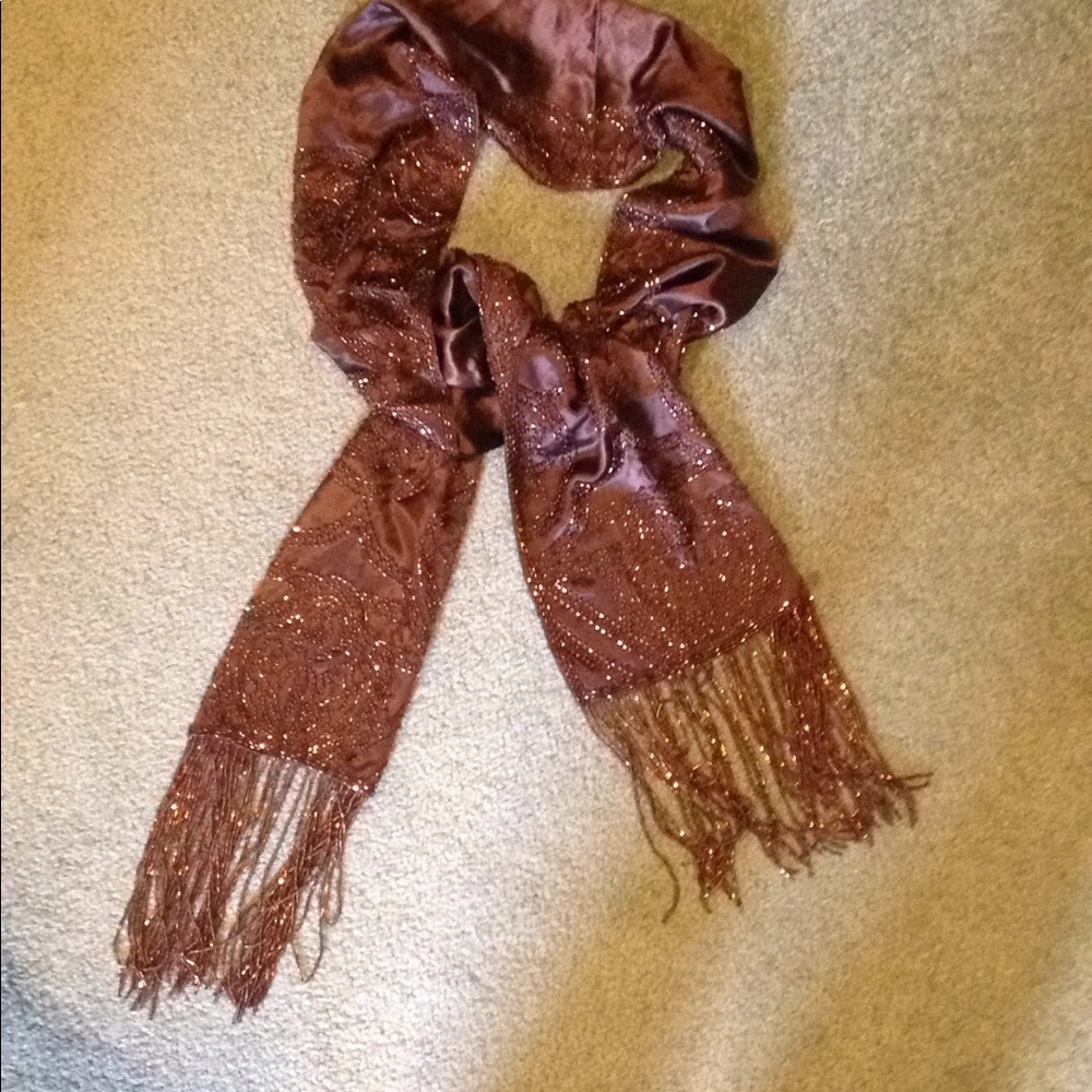 Scarf, beaded with fringe